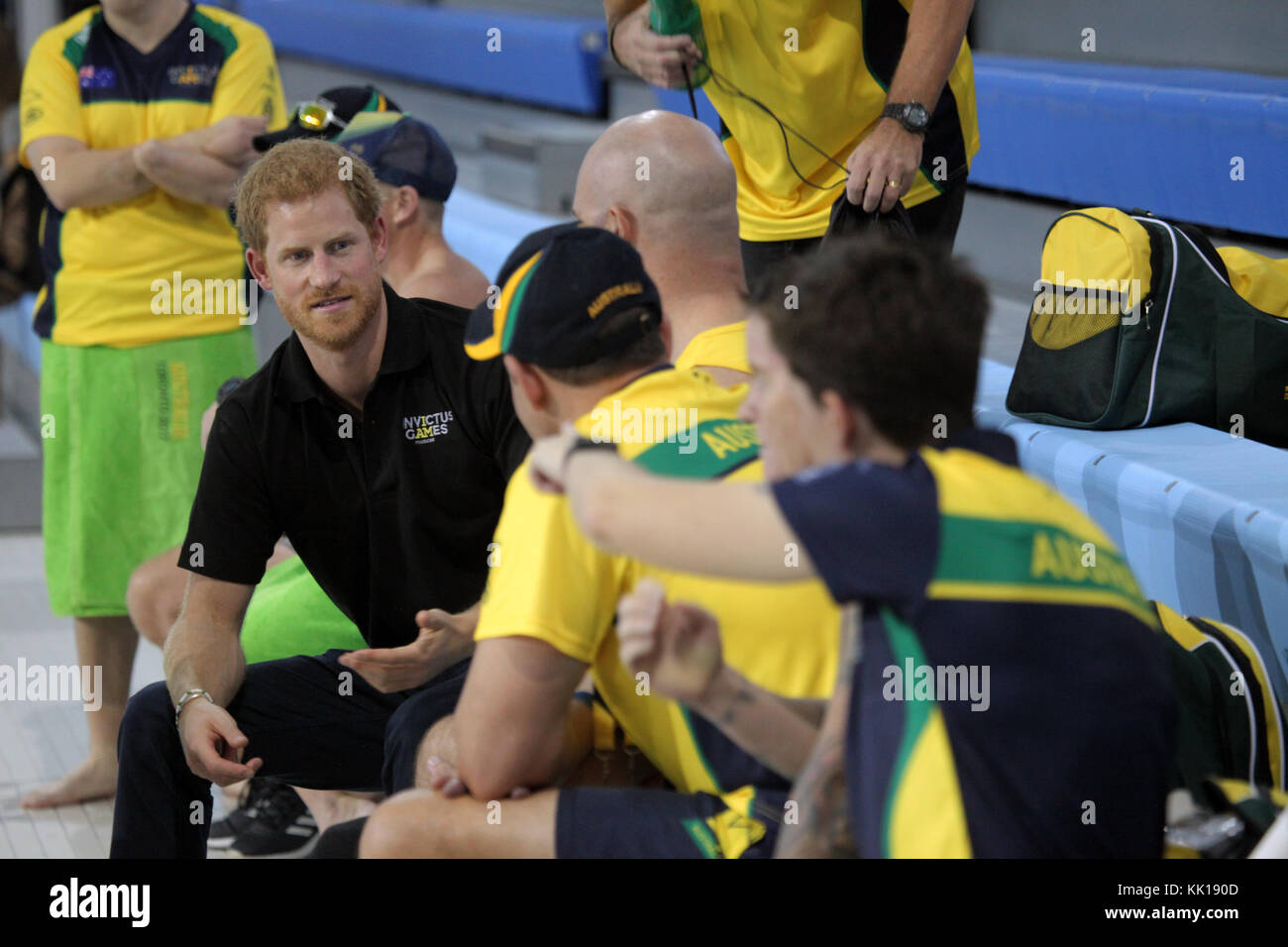 Prinz Harry von Wales trifft auf Athleten, die an den Invictus Games im Toronto Pan am Sports Centre teilnehmen, am 22. September 2017 in Toronto, Kanada. Die Invictus Games sind eine internationale Paralympische Veranstaltung für verletzte oder kranke Militärs und Veteranen. (Foto von Daniel Luksan via Planetpix) Stockfoto