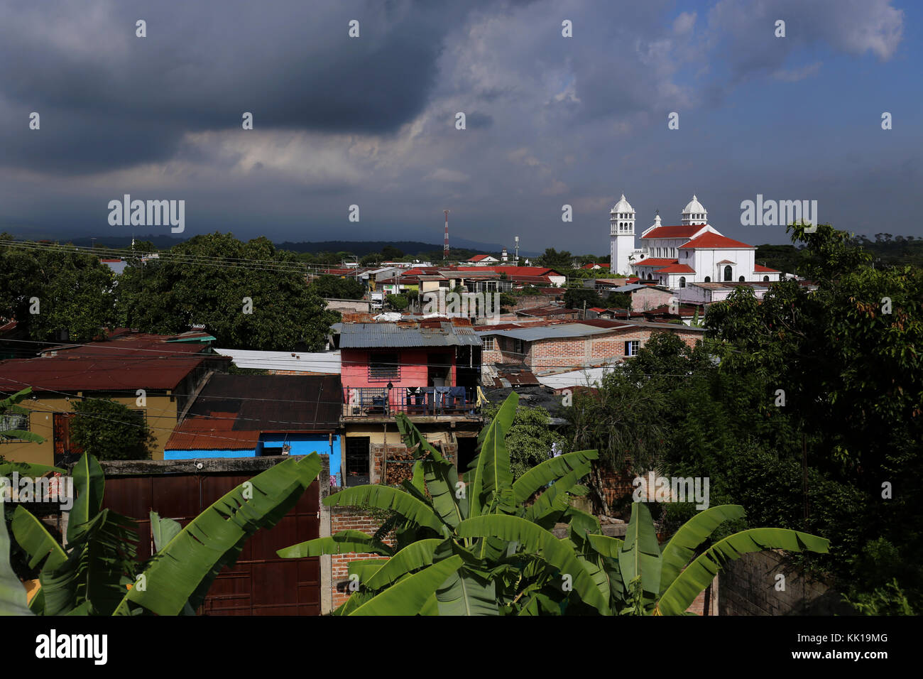 Juayua, El Salvador - einem typischen zentralen amerikanischen Dorf in Juayua, El Salvador auf Juni 2015. Stockfoto