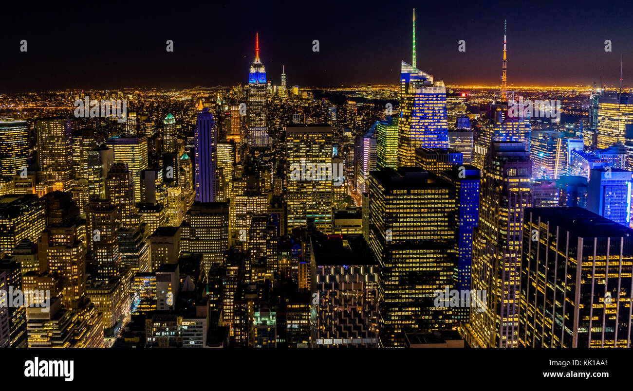 Foto in New York USA übernommen, August 2017: New York Skyline Skyline Manhattan Empire State Building von der Spitze des Felsens Sonnenuntergang Stockfoto