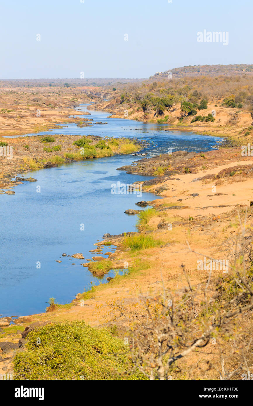 Olifants River Panorama von Satara camp Sicht, Krüger Nationalpark, Südafrika. Afrikanische Landschaft. wilde Natur Blick. Stockfoto