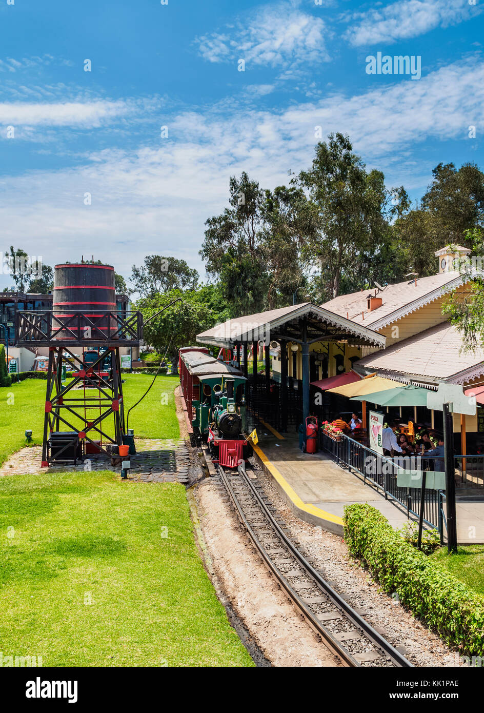 Bahnhof in Parque de La Amistad, Freundschaft Park, Santiago de Surco Bezirk, Lima, Peru Stockfoto