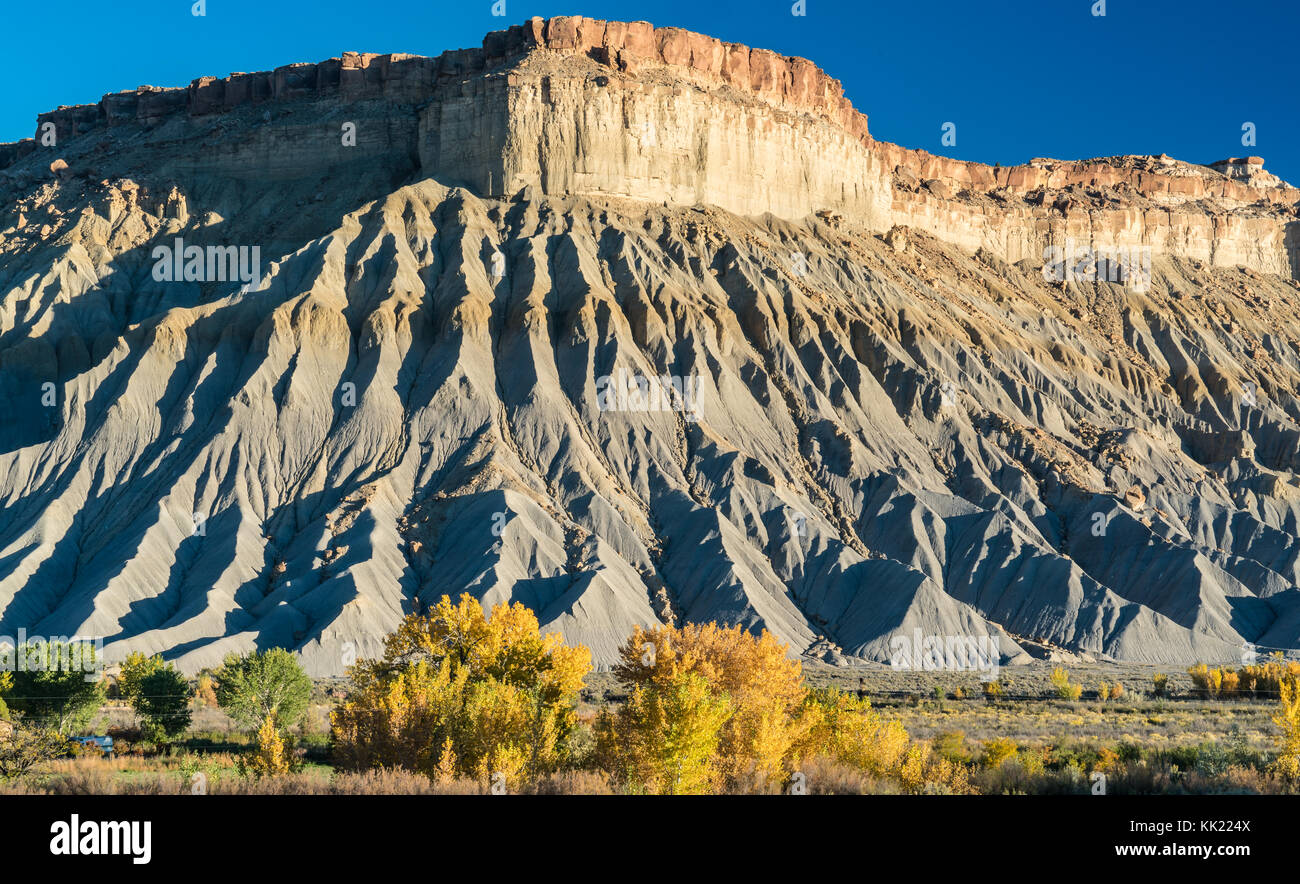 Geologische Formationen in der cainville balands in der Nähe von Capitol Reef National Park, Utah Stockfoto