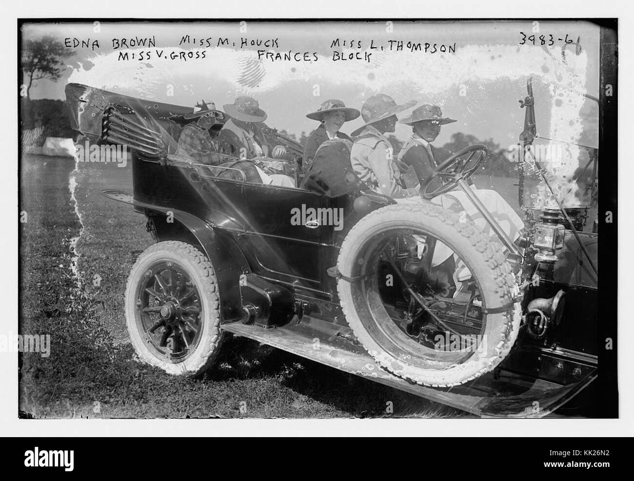 (5 Frauen im Auto) (LOC) (14673615457) Stockfoto