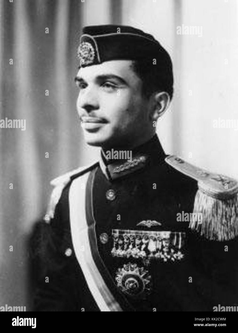 König Hussein in Uniform im Jahr 1953 Stockfoto