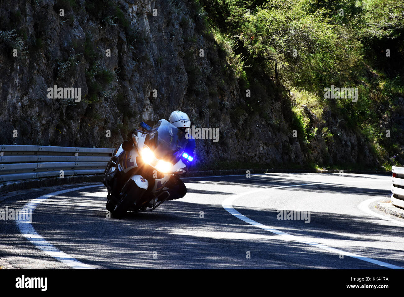 Highway Patrol Polizisten im Dienst, Skradin, Kroatien Stockfoto