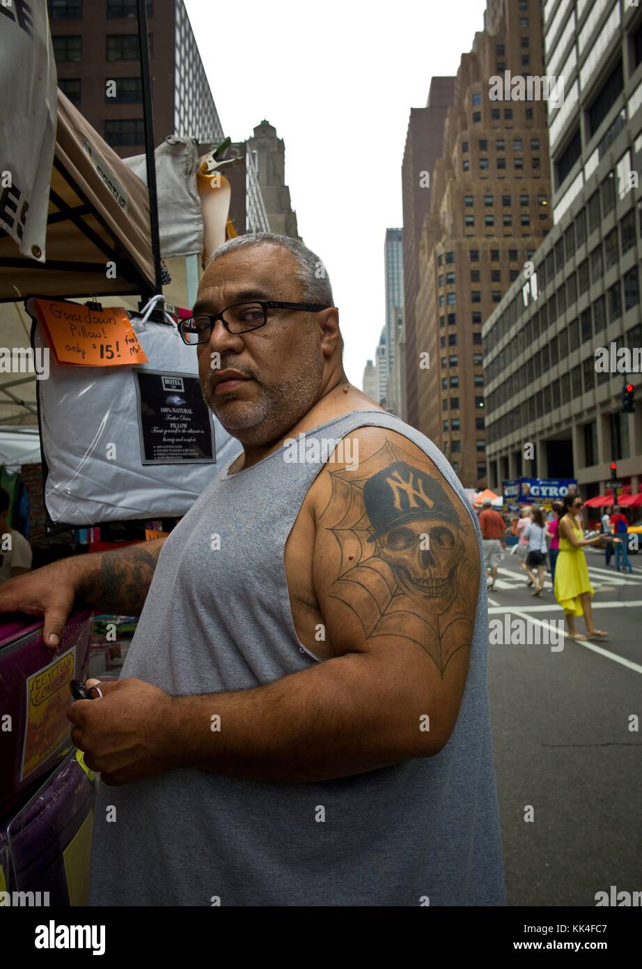 Porträts aus den Straßen NEW YORKS - 26/05/2012 - - Porträts aus den Straßen NEW YORKS - die Tätowierung - Sylvain Leser / Le Pictorium Stockfoto