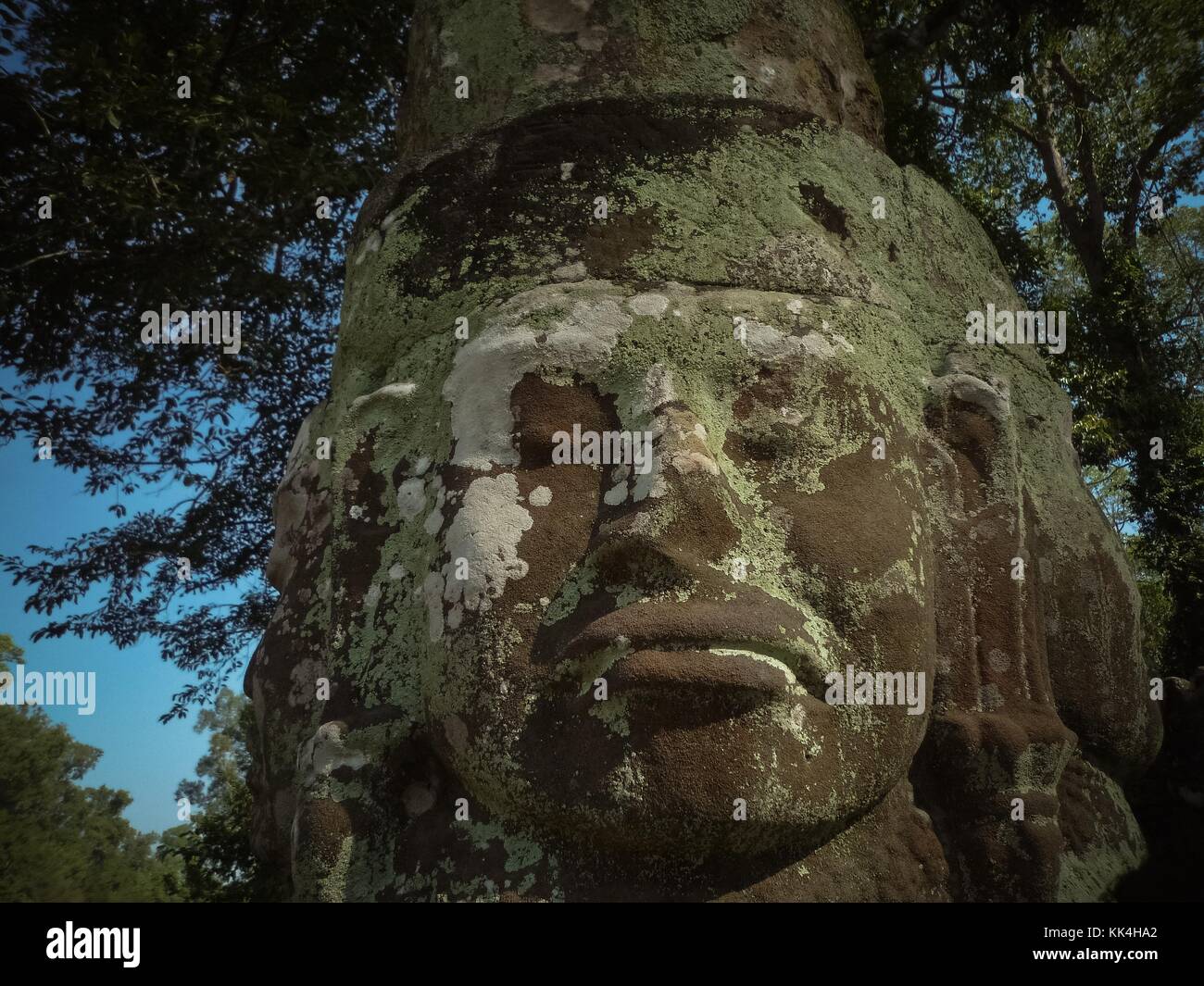 Angkor Thom, Gods and Demons - 12/12/2009 - Kambodscha / Angkor - Angkor Thom, Gods and Demons - The Naga and Yaksa The South Zufahrtsstraße nach Angkor Thom; - Angkor Thom bedeutet "große Stadt" in Khmer. Die königlich-buddhistische Stadt aus dem 12. Jahrhundert ist besonders berühmt für ihren großen Tempel Bayon - Sylvain Leser / Le Pictorium Stockfoto