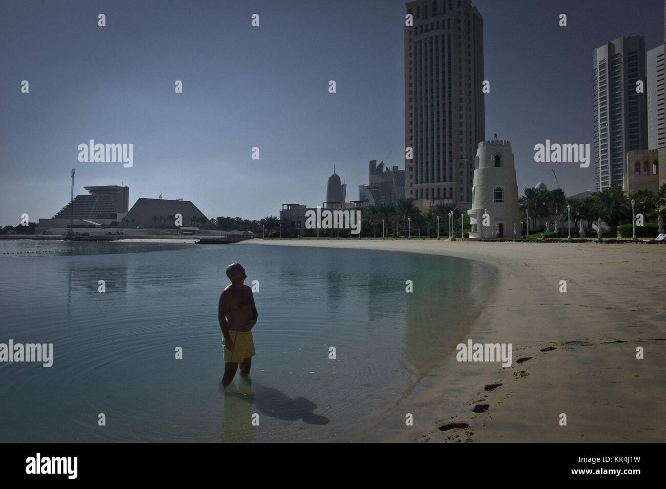 Doha, Katar. - 08/12/2010 - Katar / Doha / Doha - Privatstrand in Doha. - Sylvain Leser / Le Pictorium Stockfoto