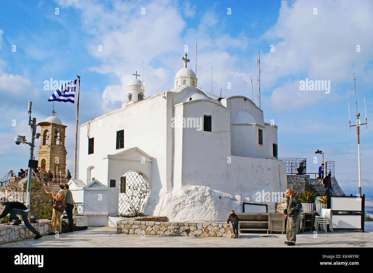 Athen, Griechenland - 31. Dezember 2011: Der Sicht neben der Kapelle des Hl. Georg, befindet sich auf der Spitze des Mount Lycabettus, am 31. Dezember in Athen. Stockfoto