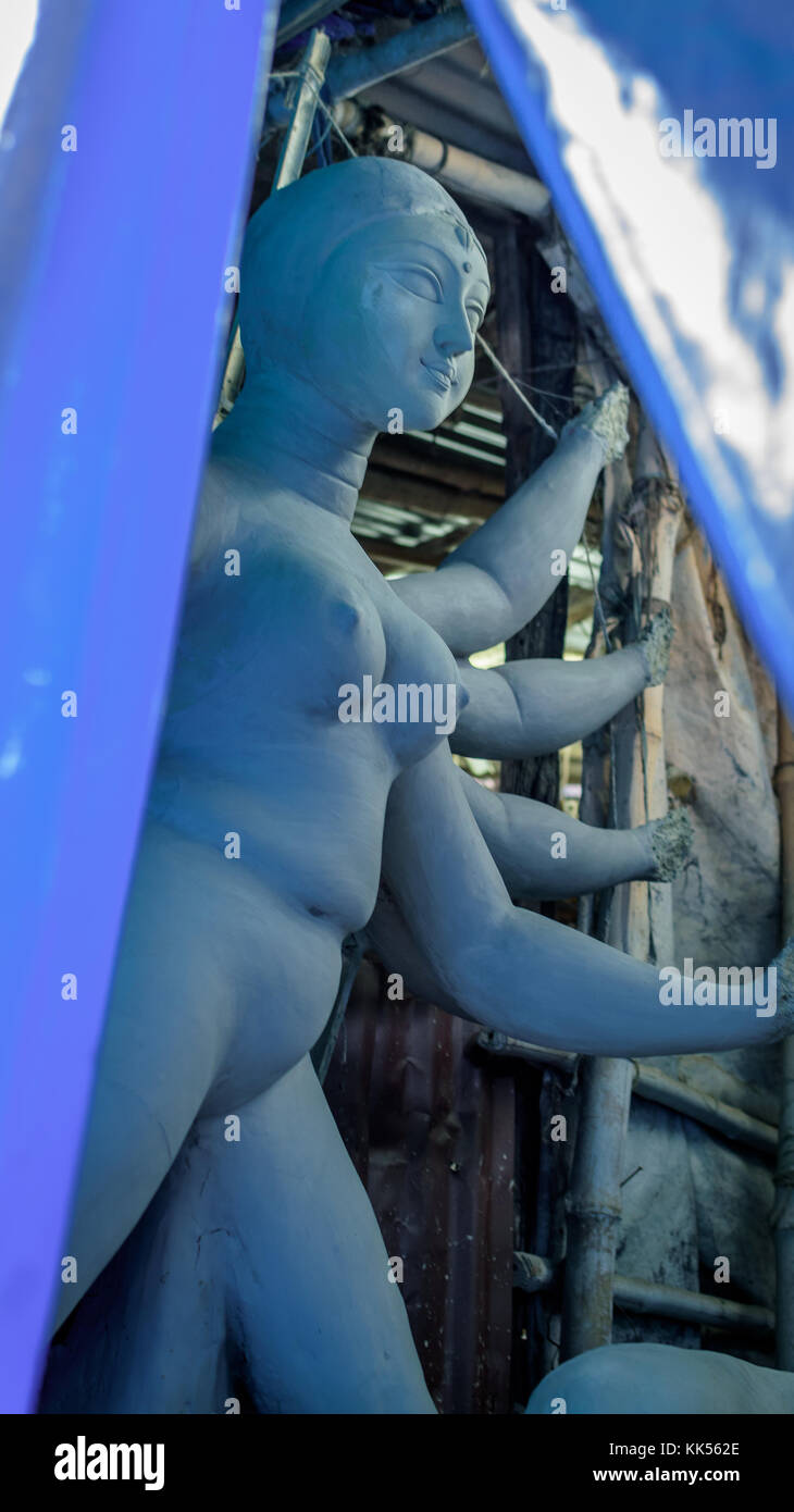 Ton Idol von durga Maa, selektiver Fokus, für 'durga Puja' Festival in kumartuli, Kolkata. größte Fest des Hinduismus. Stockfoto