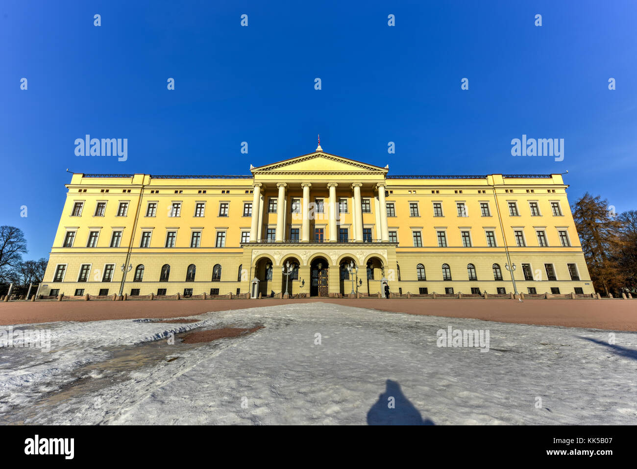 Royal Palace von Oslo. Der Palast ist die offizielle Residenz des norwegischen Monarchen. Stockfoto