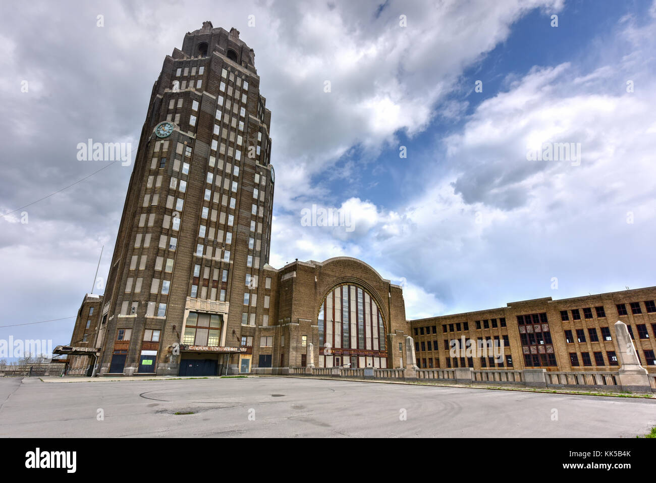 Buffalo Central Terminal ist ein ehemaliger Bahnhof in Buffalo, New York. Das 17-stöckige Art déco-Stil der Station aktiv war von 1929 bis 1979. Stockfoto