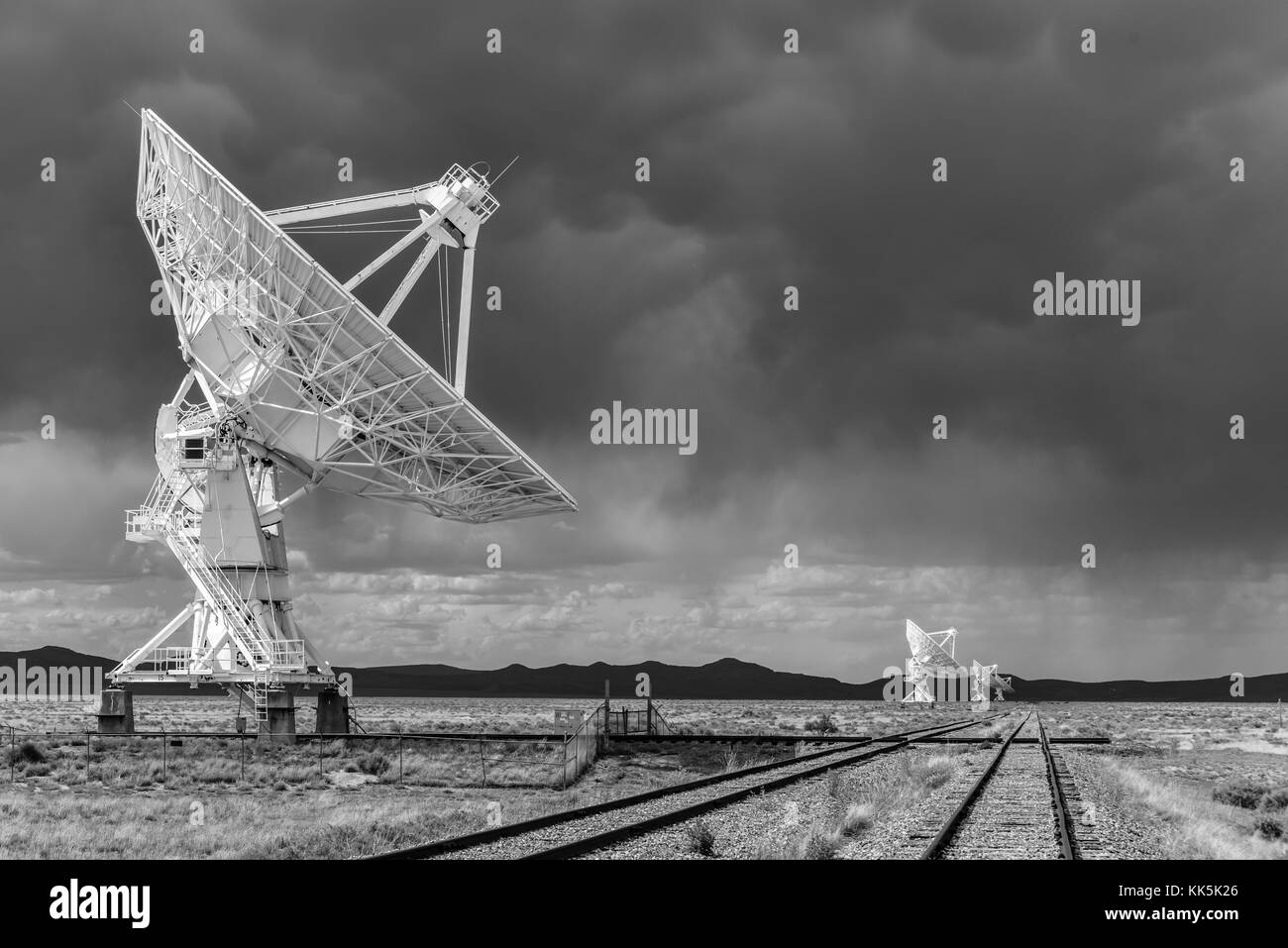 Der Karl g. jansky sehr große Reihe (VLA) ist ein Radio Astronomy Observatory auf den Ebenen von San Agustin in New Mexico entfernt. Stockfoto