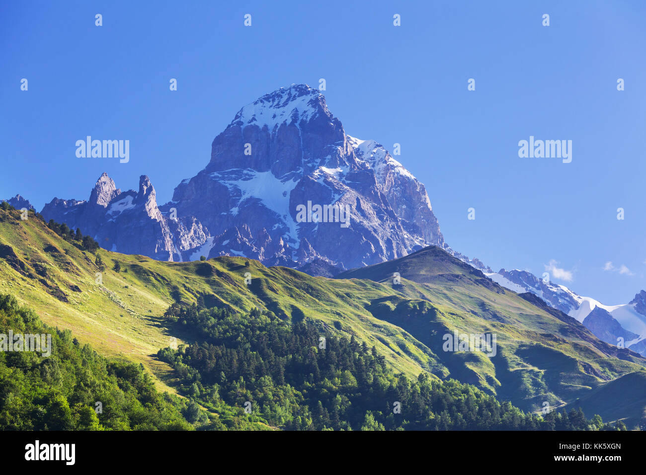 Ushba peak Swanetien, Kaukasus Berge. Stockfoto