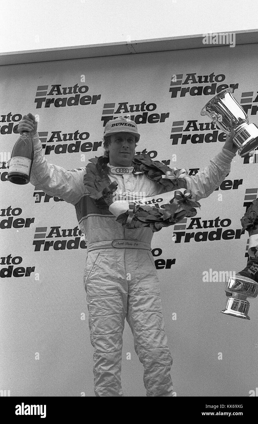 Frank Biela auf dem Podium, 1996 British Touring Car Championship runde Öffnung, Donington Park 8. April. Stockfoto