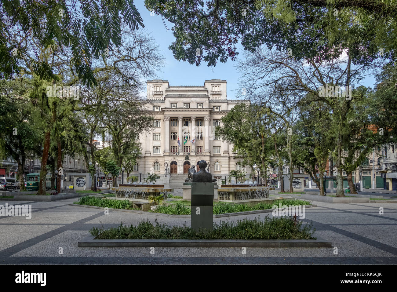 Visconde de maua Platz und Santos Rathaus - Santos, Sao Paulo, Brasilien Stockfoto