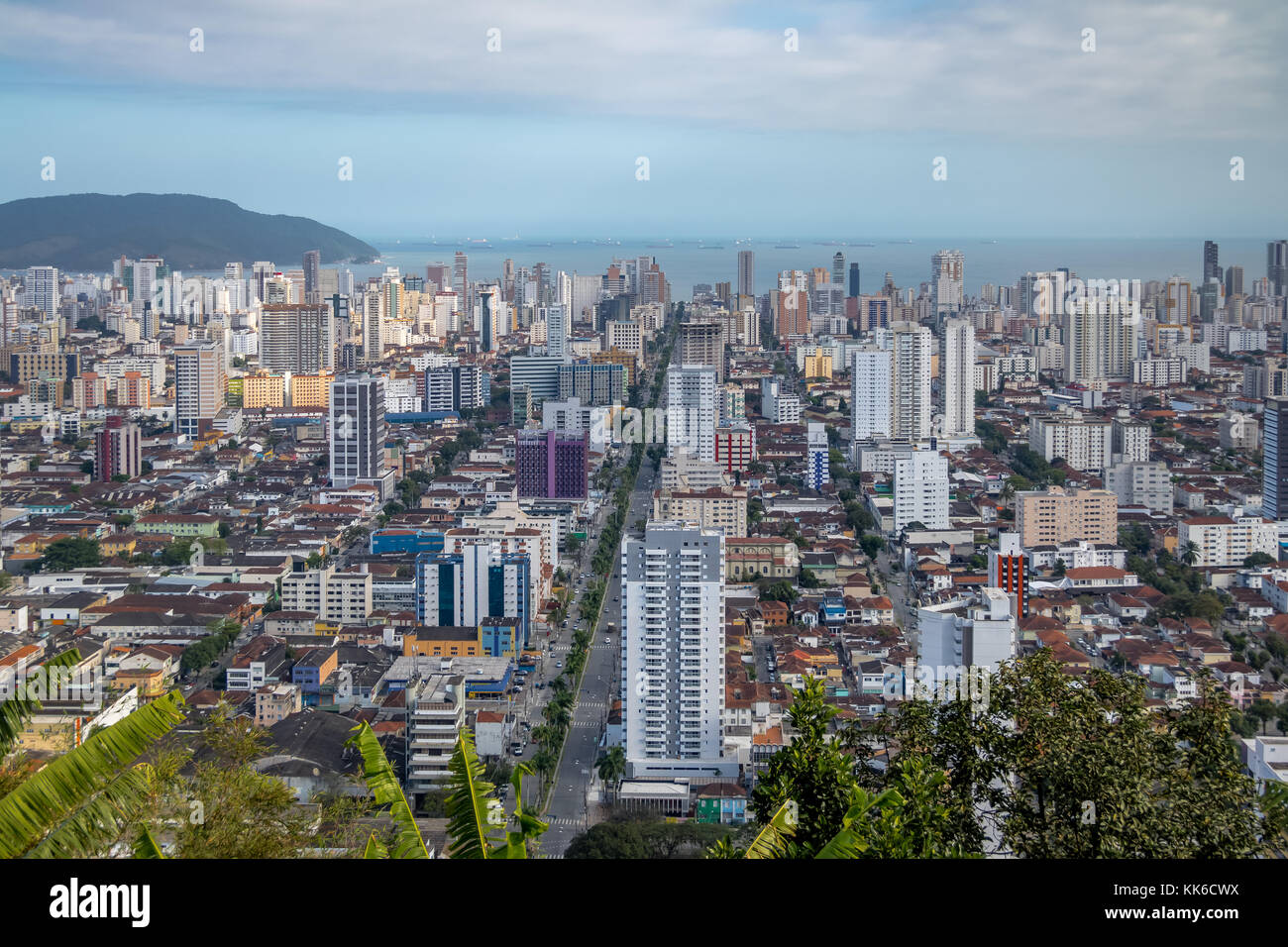 Luftaufnahme von Santos Stadt - Santos, Sao Paulo, Brasilien Stockfoto
