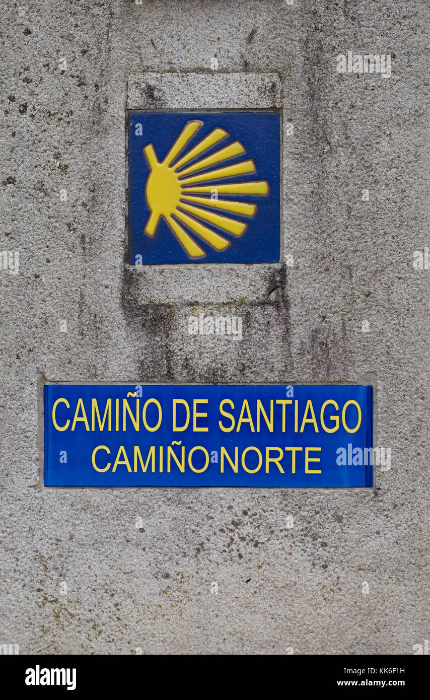 Der Jakobsweg de Compostela Marker in Galicische Sprache nach Santiago Stockfoto