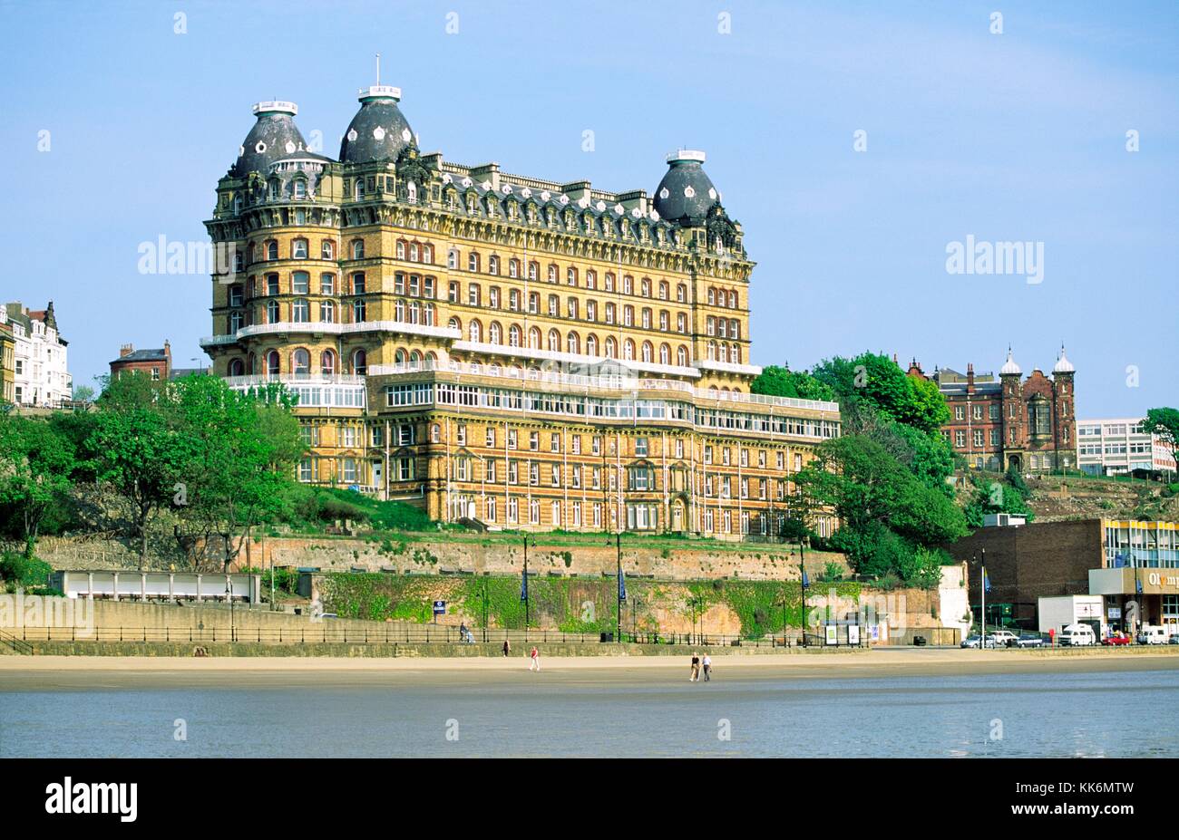 Das Grand Hotel auf der South Bay Scarborough, North Yorkshire, England. Zu den größten der Welt, erbaut im Jahre 1867 Stockfoto