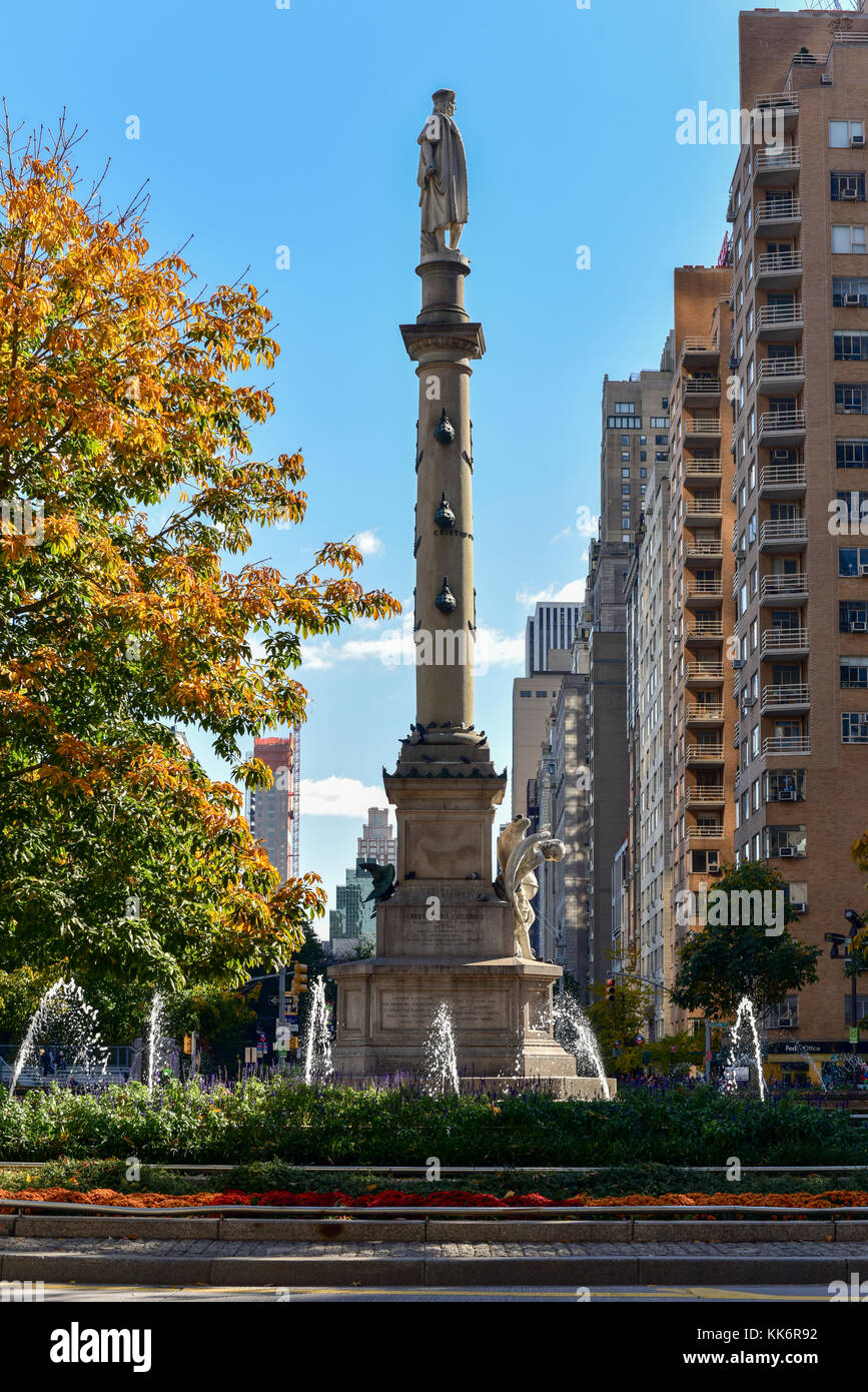 Columbus Circle in Manhattan, die 1905 abgeschlossen wurde und ein Jahrhundert später renoviert. Stockfoto