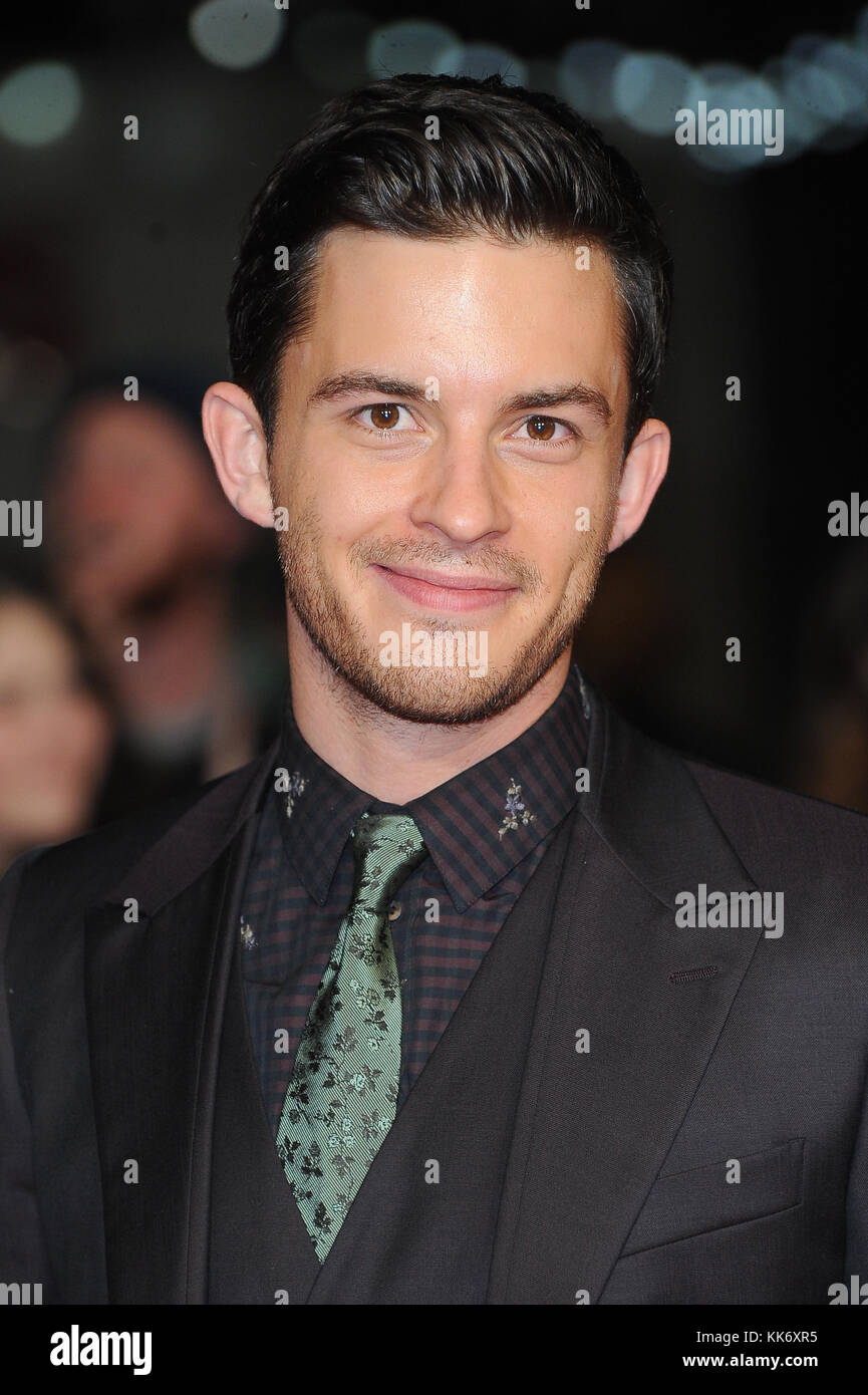 Jonathan Bailey nimmt an der Galavorstellung von Testament der Jugend im Odeon Leicester Square in London. 14. Oktober 2014 © Paul Treadway Stockfoto