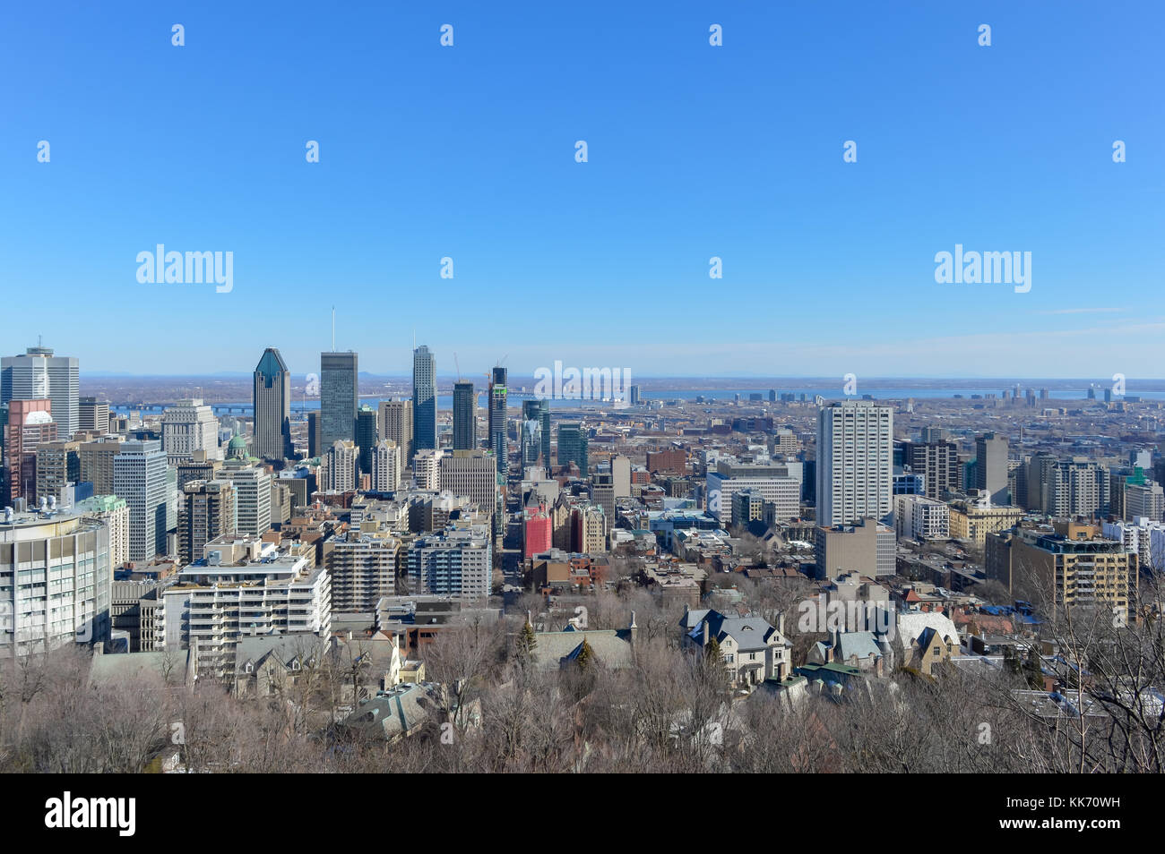 Skyline von Montreal aus kondiaronk Belvedere/Mont - Royal im Winter Stockfoto