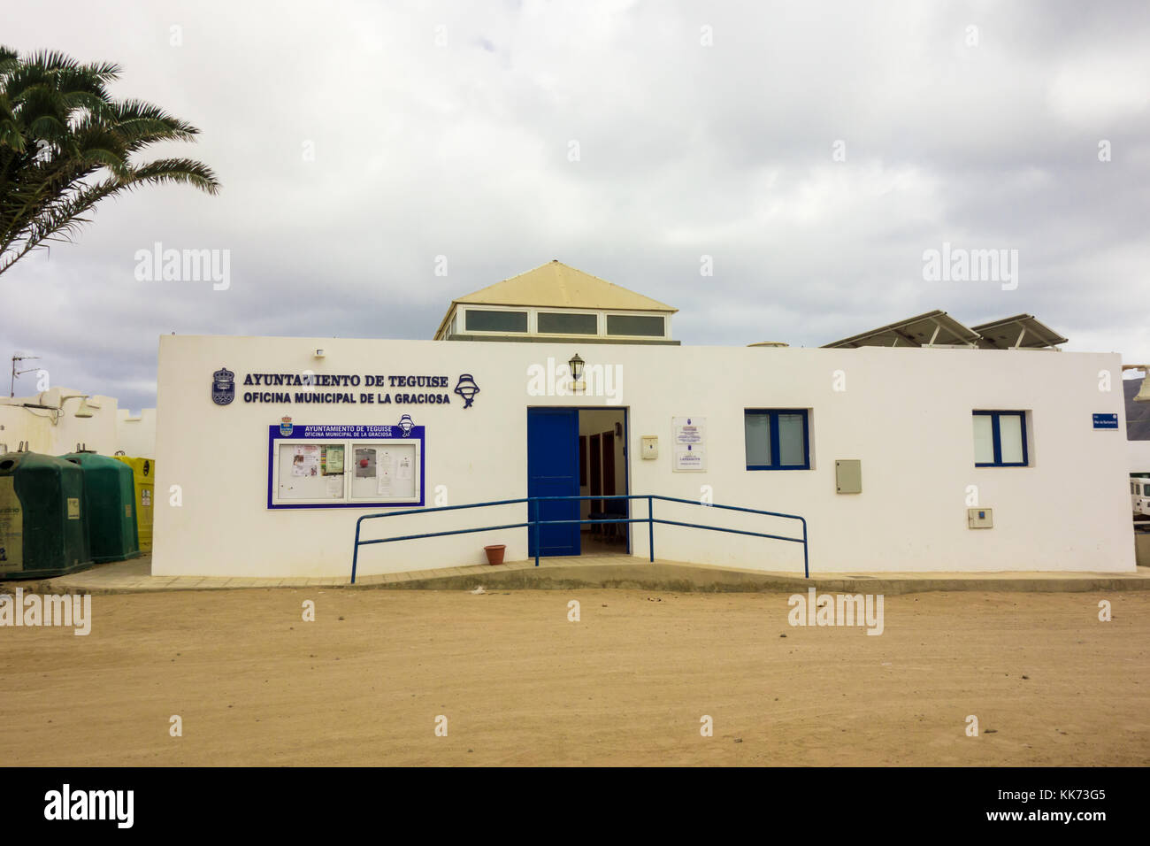 LANZAROTE, SPANIEN-6. November 2017: Der offizielle Municipal von La Gracisoa wurde 2014 ins Leben gerufen, um den Anwohnern der isl Regierungsdienste anzubieten Stockfoto