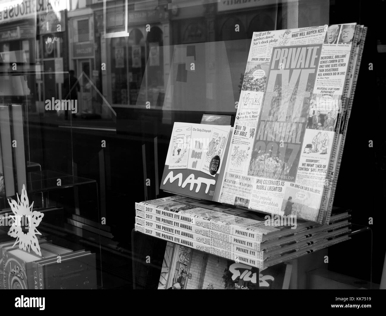 Waterstones Fenster angezeigt, die Förderung der verschiedenen Buchtitel, Firma von Tim waterstone gegründet 1982 Stockfoto