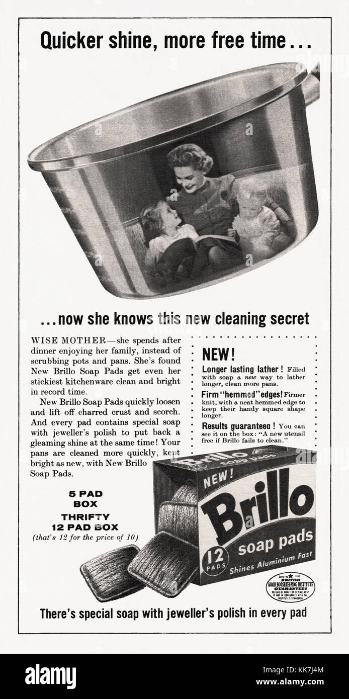 Eine Anzeige für ein Feld von brillo Stahlwolle Reinigungskissen. Es befindet sich in einem Magazin in Großbritannien 1959 im Eigenverlag erschienen. Brillo Pad ist ein Handelsname für Scheuerschwämme, für die Reinigung von Geschirr verwendet, und aus Stahl Wolle mit Seife mit Juwelier polnischen imprägniert Stockfoto