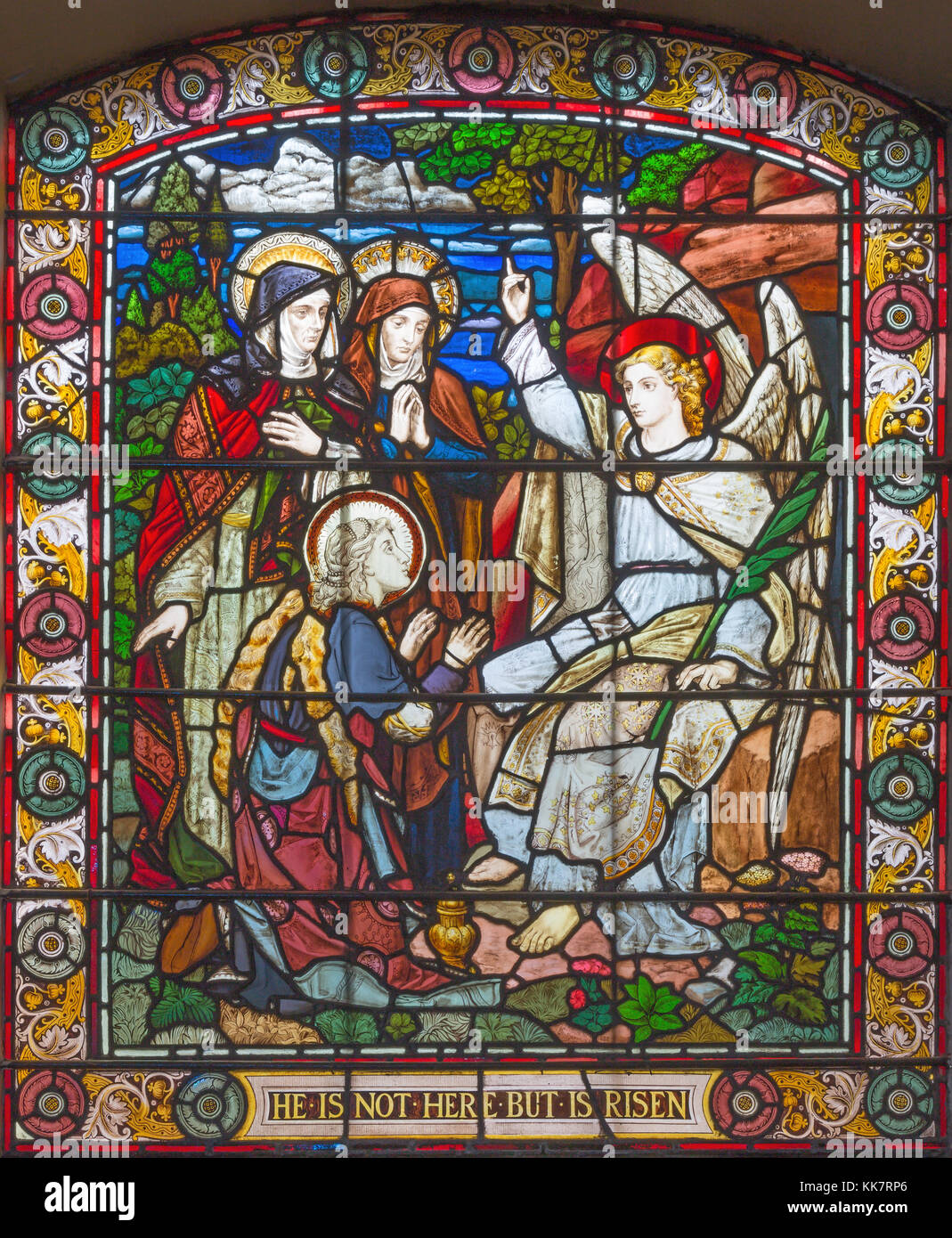 London, Großbritannien - 15 September, 2017: Die Frauen besuchen Sie das leere Grab Szene auf der satiniertem Glas die St. James Kirche, clerkenwell. Stockfoto