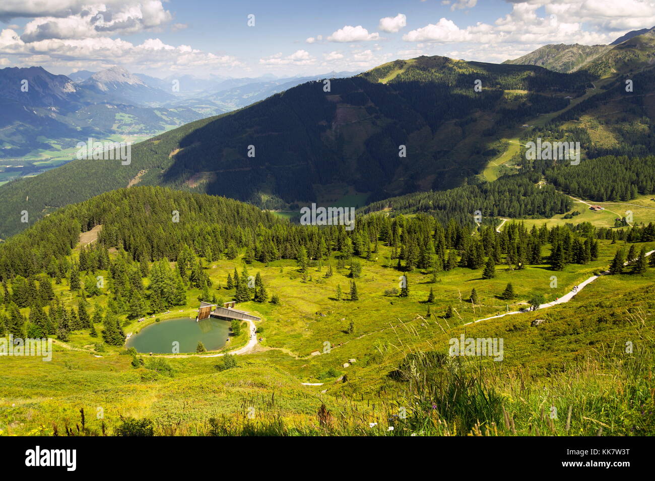 Ort der Reflektion Denkmal in der Nähe der Planai Bergstation, Alpen, Österreich Stockfoto