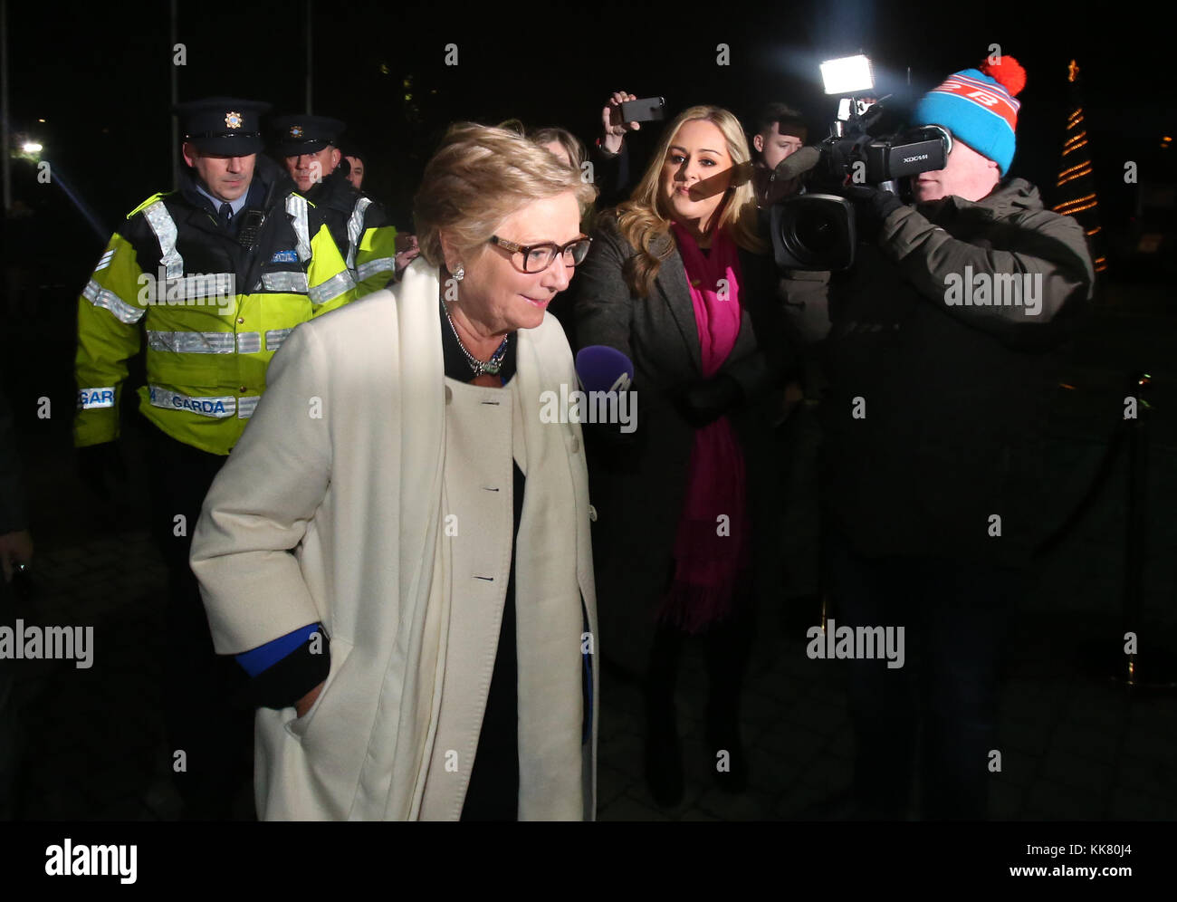 Frances Fitzgerald kommt an der Finnstown Castle Hotel in Dublin, der Fine Gael Dublin West Auswahl Übereinkommen nach seinem Rücktritt als Stellvertretende Premierministerin ein Snap Wahl über ihren Umgang mit einem whistleblower Skandal zu verhindern. Stockfoto