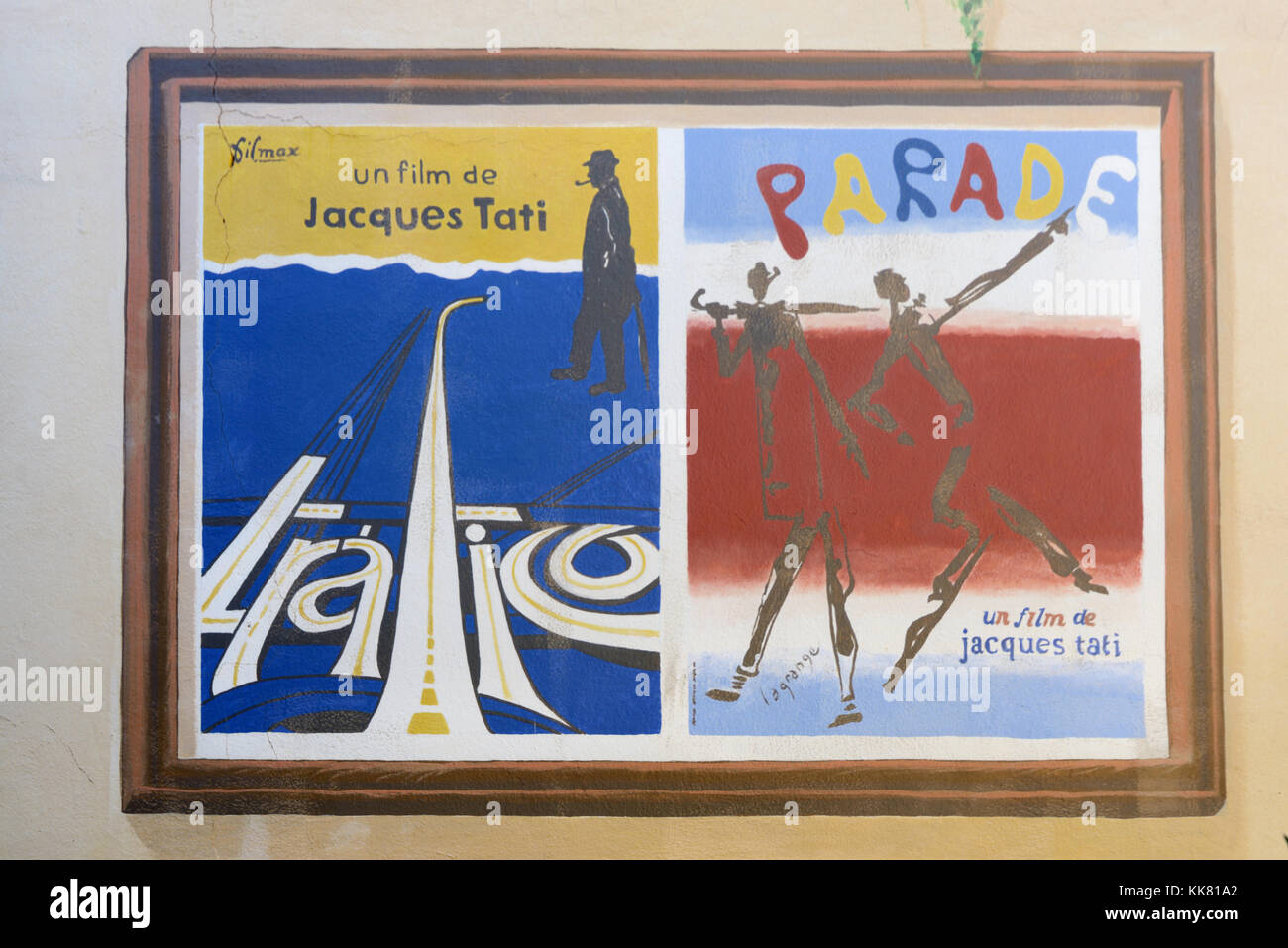 Wandmalerei oder Wandbild auf der Basis von Vintage Jacques Tati Film Poster der Filme "Verkehr" und "Parade", Cannes, Alpes-Maritimes, Frankreich Stockfoto