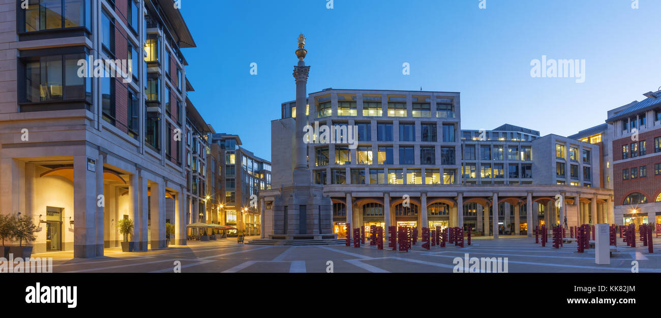 London, Großbritannien - 14 September, 2017: Das Panorama der Pater noster Square in der Abenddämmerung. Stockfoto