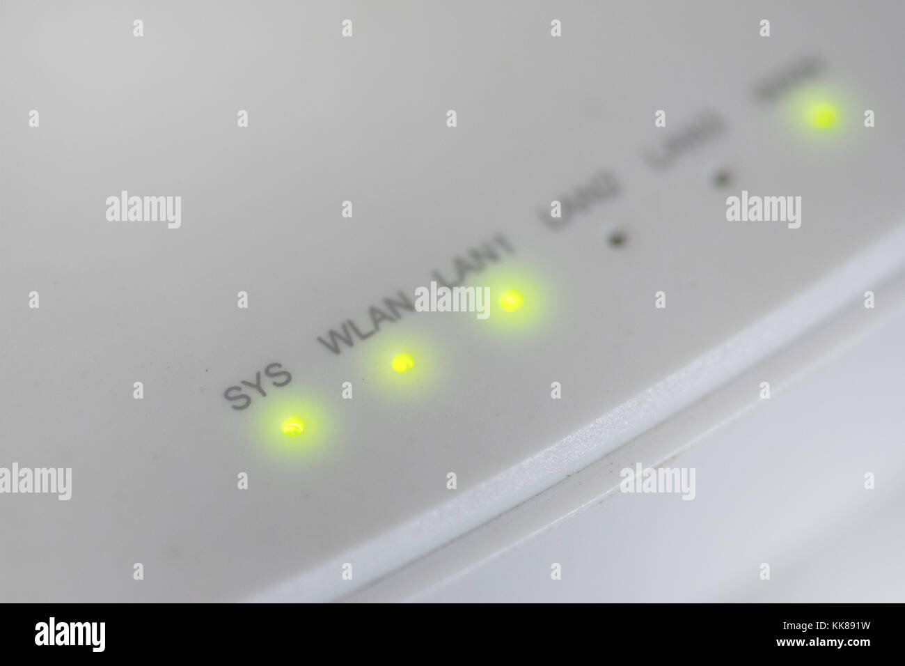 Modem Wireless Router server LED-Leuchten, Nahaufnahme, Grün, Farbe weiß Stockfoto