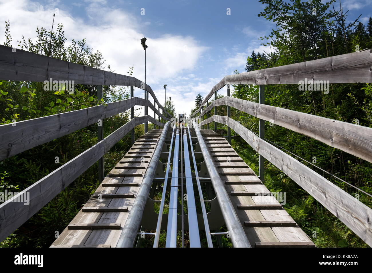 Achterbahn Bobbahn Rodelbahn im Sommer Tag, rittisberg, Alpen, Österreich Stockfoto