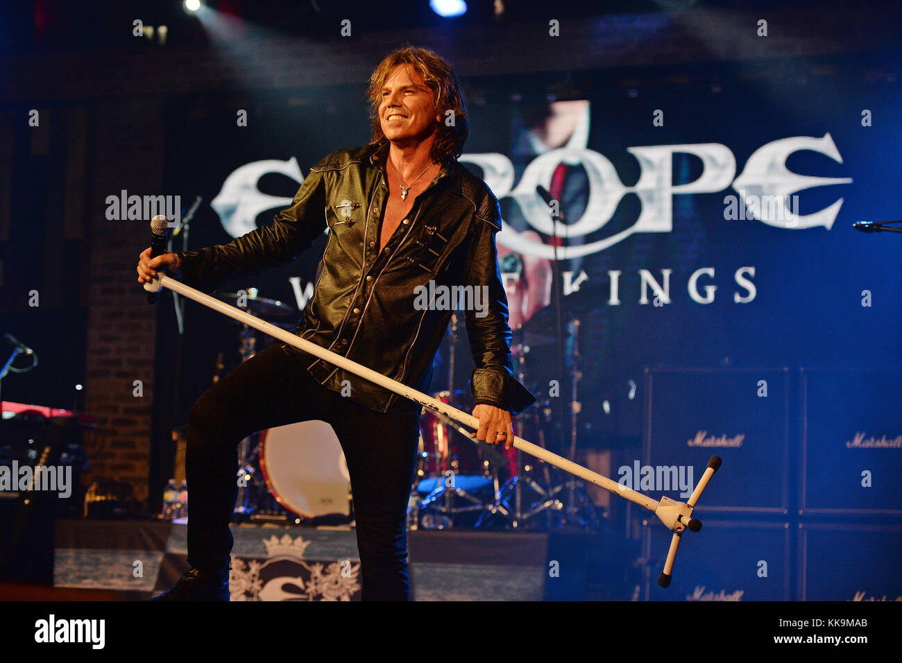 FORT LAUDERDALE, FL - FEBRUAR 02: Joey Tempest of Europe tritt bei Revolution am 2. Februar 2016 in Fort Lauderdale, Florida auf Stockfoto