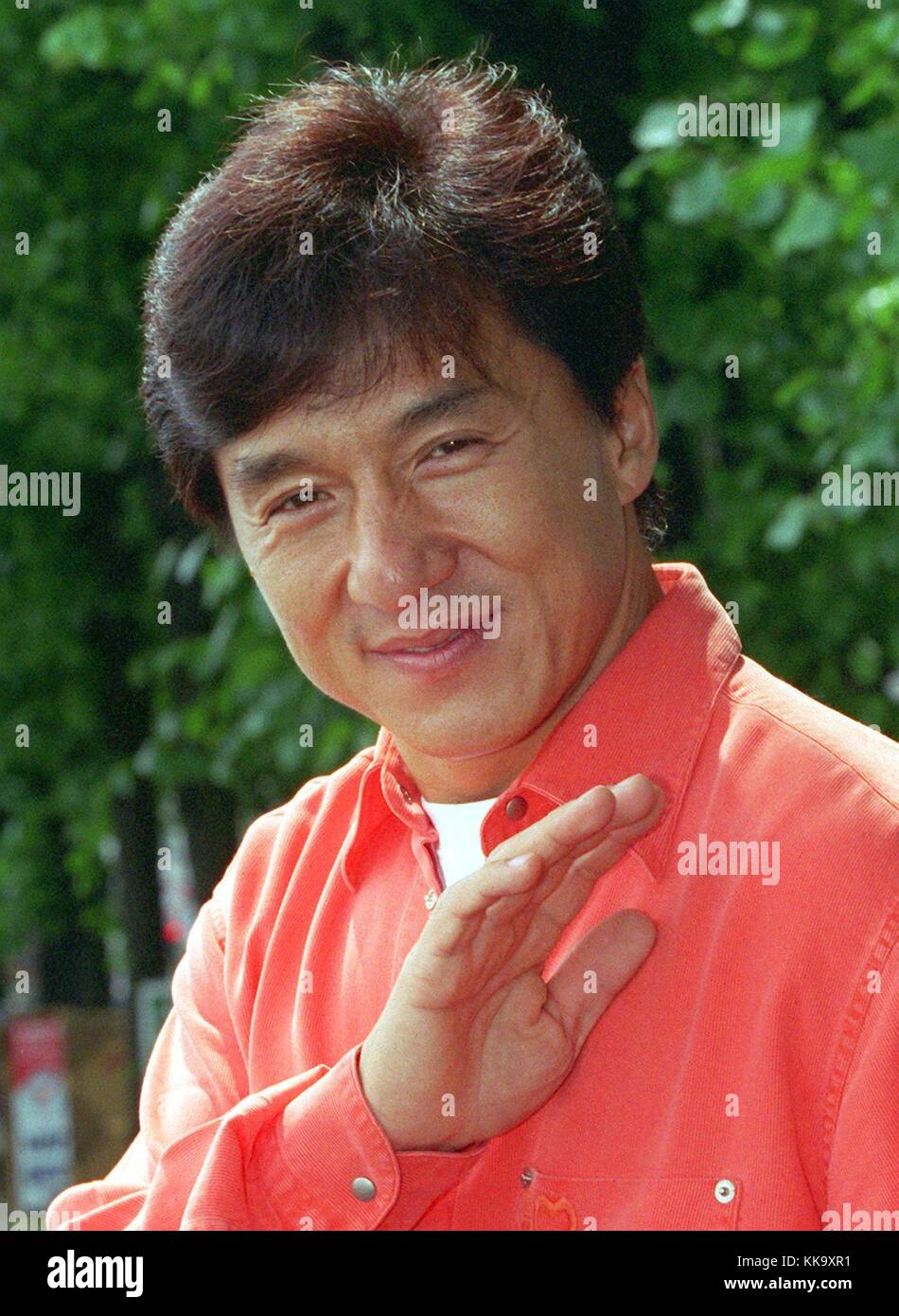 Jackie Chan fördert zum ersten Mal seinen neuen Film "strike" in Hamburg (Deutschland) am 14. Juli 1997. | Verwendung weltweit Stockfoto