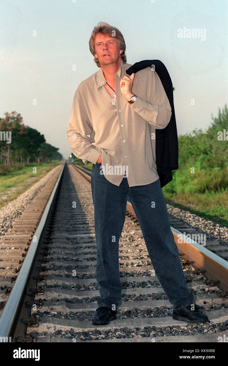 portrait von howard carpendale dargestellt am 10 august 1996 die sudafrikanische geboren pop star howard carpendale diagnostiziert wird mit uncurable multiple sklerose ms verwendung weltweit stockfotografie alamy