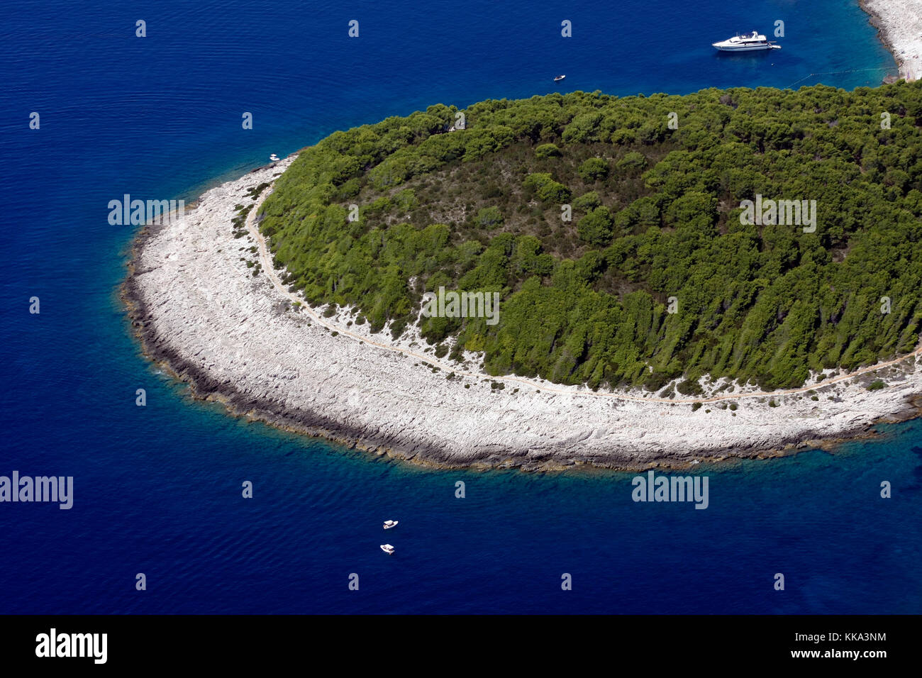 Bucht auf der Insel Hvar von Luft Stockfoto