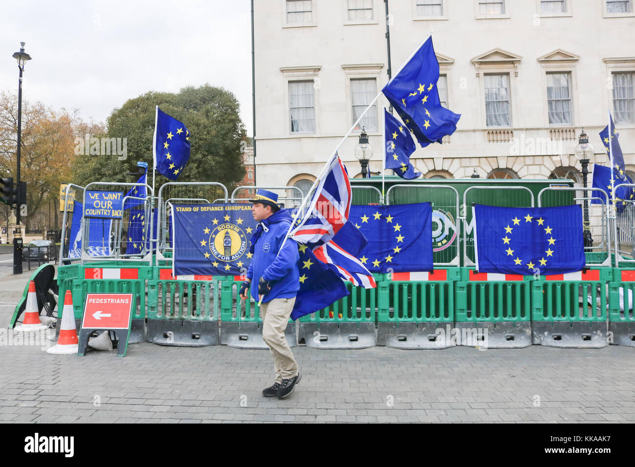 London, Großbritannien. 29. November 2017. pro Europa Demonstranten vor dem Parlament als die britische Regierung berichtet wird vereinbart haben, die Europäische Union 50 Mrd. Pfund in das, was als brexit Scheidungsvereinbarung zu Kick Start festgefahrenen Verhandlungen mit Brüssel Credit: Amer ghazzal/alamy Leben Nachrichten bekannt ist zu zahlen Stockfoto