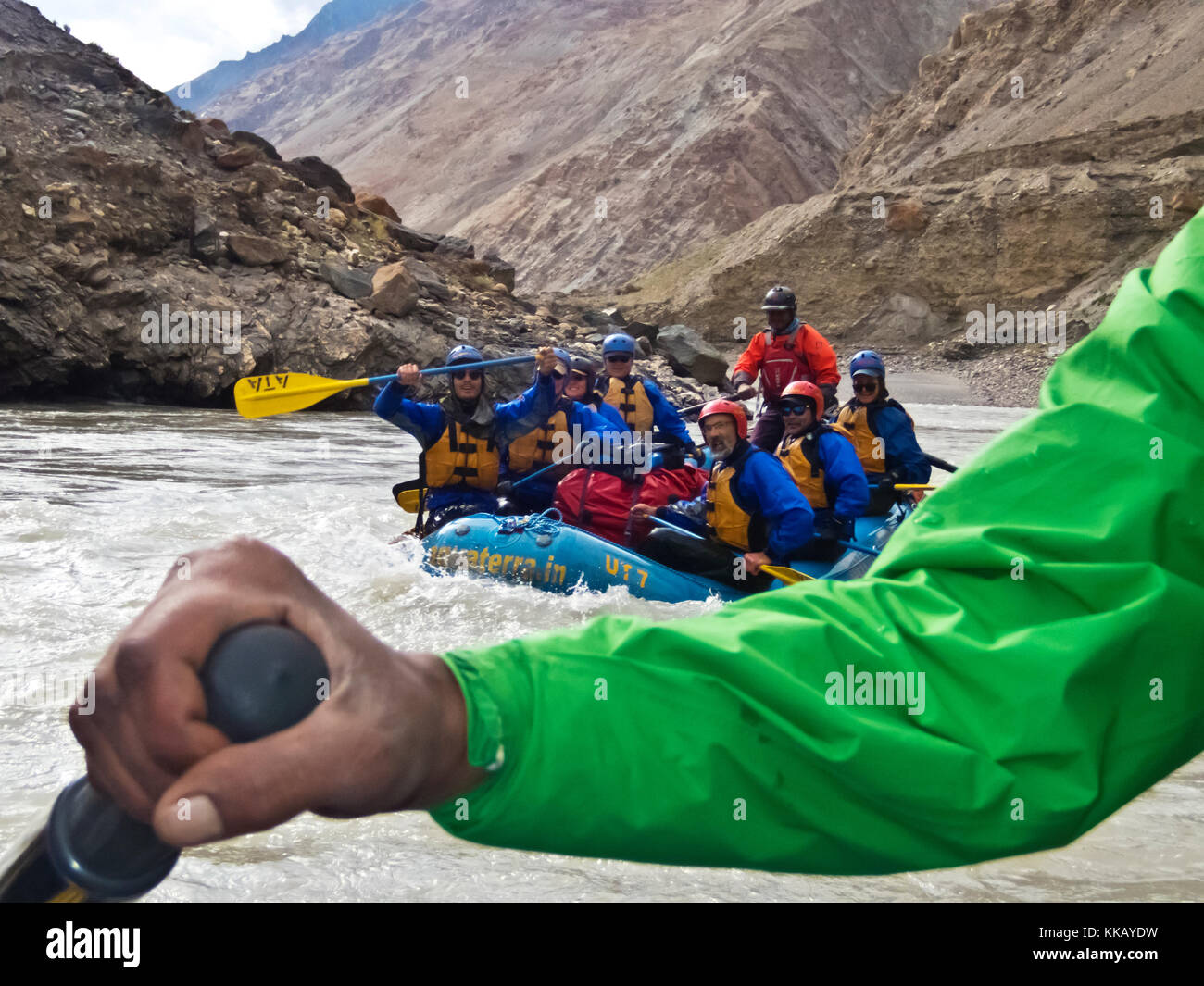 River Rafting auf dem ZANSKAR RIVER GORGE der Grand Canyon im Himalaya - Zanskar, Ladakh, Indien Stockfoto