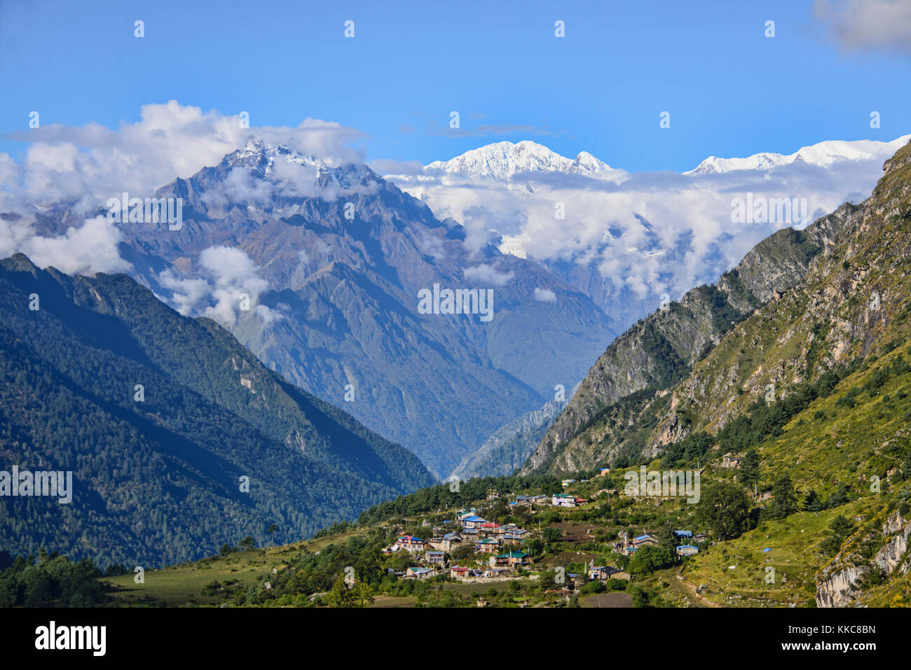 Blick auf Chokkang Paro und die tsum Valley, Gorkha Bezirks, Nepal Stockfoto