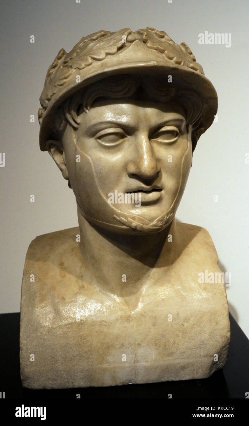 Pyrrhus (318-272 v. Chr.). Der König von Epirus. Römische Büste des 1. Jahrhunderts. Kopie eines Originals in 290 v. Chr. datiert. Große Perystile. Marmor. Villa der Papyri, Herculaneum. Nationalen Archäologischen Museum. Neapel. Italien. Stockfoto