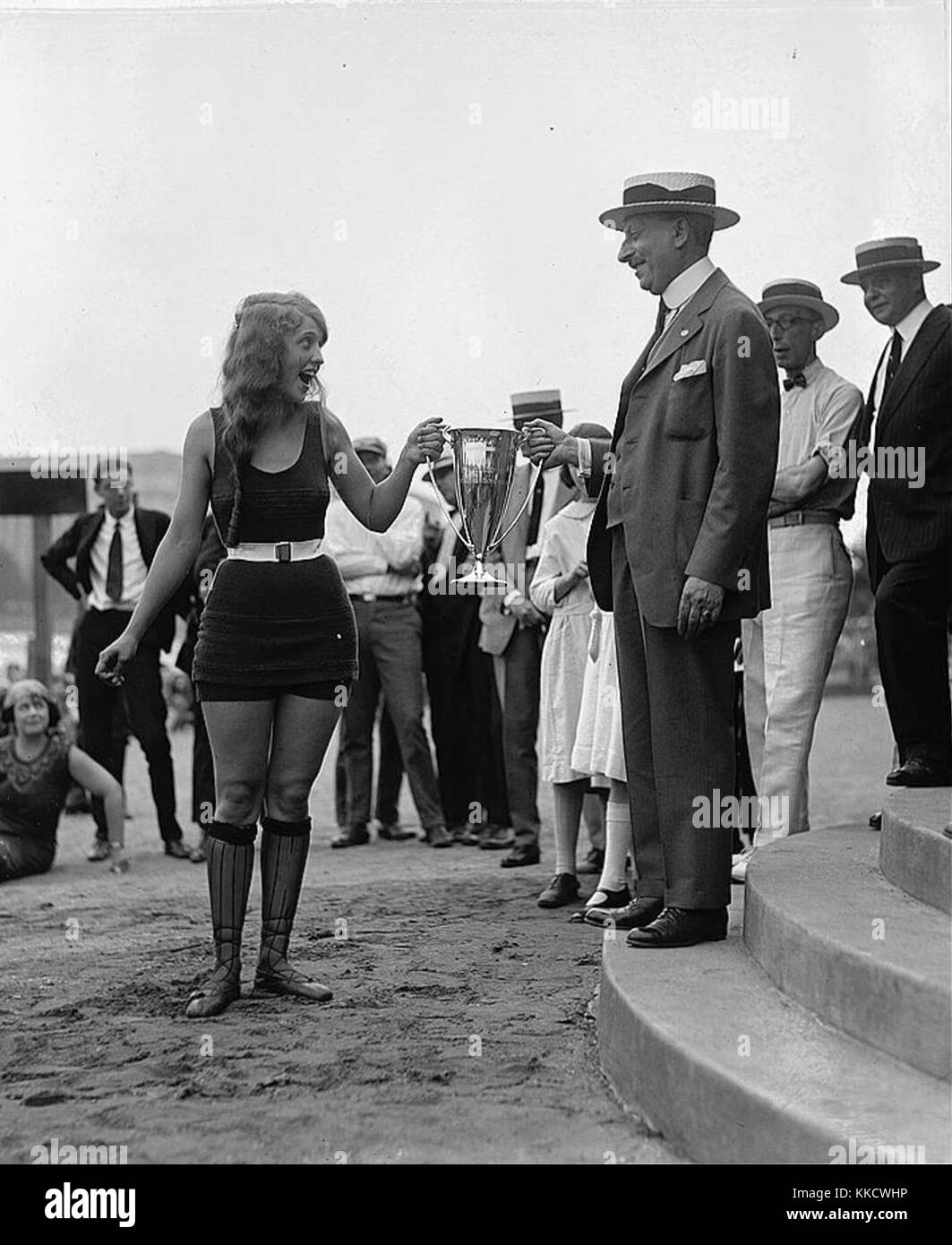 Eine Schönheitsshow am 8. Mai 2022, bei der verschiedene Präsentationen und Teilnehmer der Schönheitsbranche vorgestellt werden. Auf der Veranstaltung wurden Schönheitswettbewerbe, Mode und Make-up-Kunst vorgestellt. Stockfoto