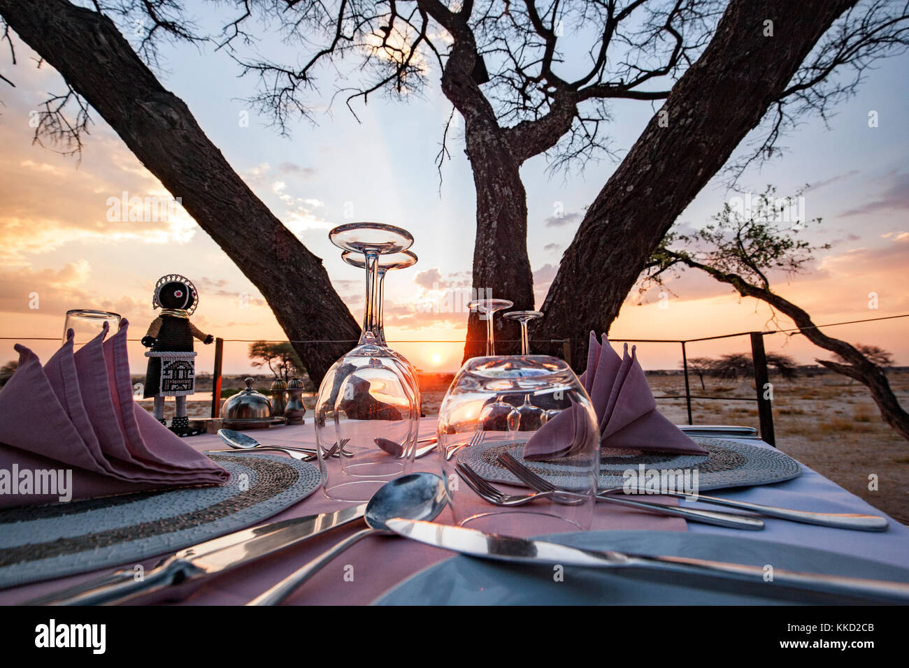 Sonnenuntergang auf Onguma The Fort, onguma Game Reserve, Namibia, Afrika Stockfoto
