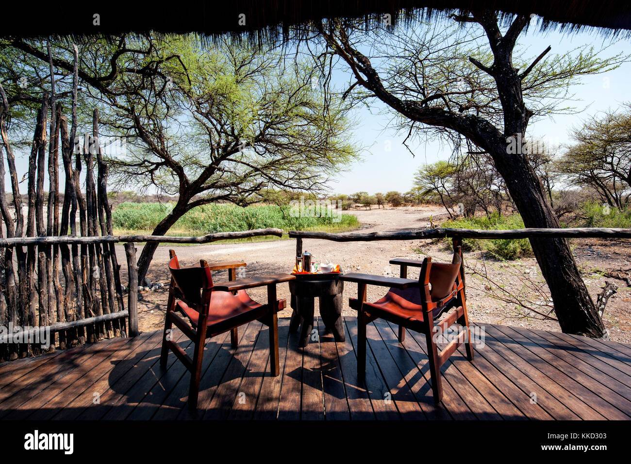 Deck von Tree House Zimmer auf Onguma Tree Top Camp onguma Game Reserve, Namibia, Afrika Stockfoto