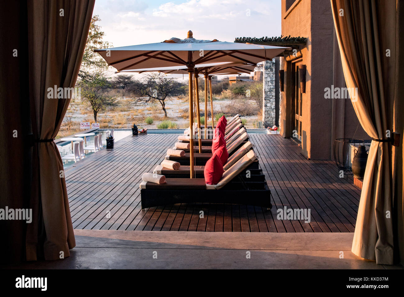 Der Poolbereich auf Onguma The Fort, onguma Game Reserve, Namibia, Afrika Stockfoto