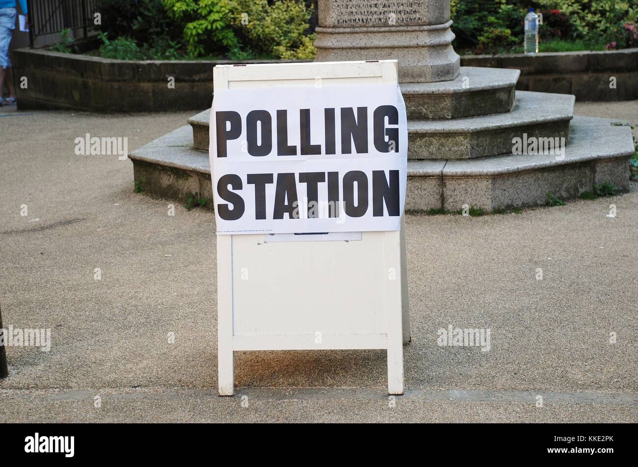 Ein Wahllokal in St Leonards-on-Sea, East Sussex, England am 5. Juni 2009. Stockfoto