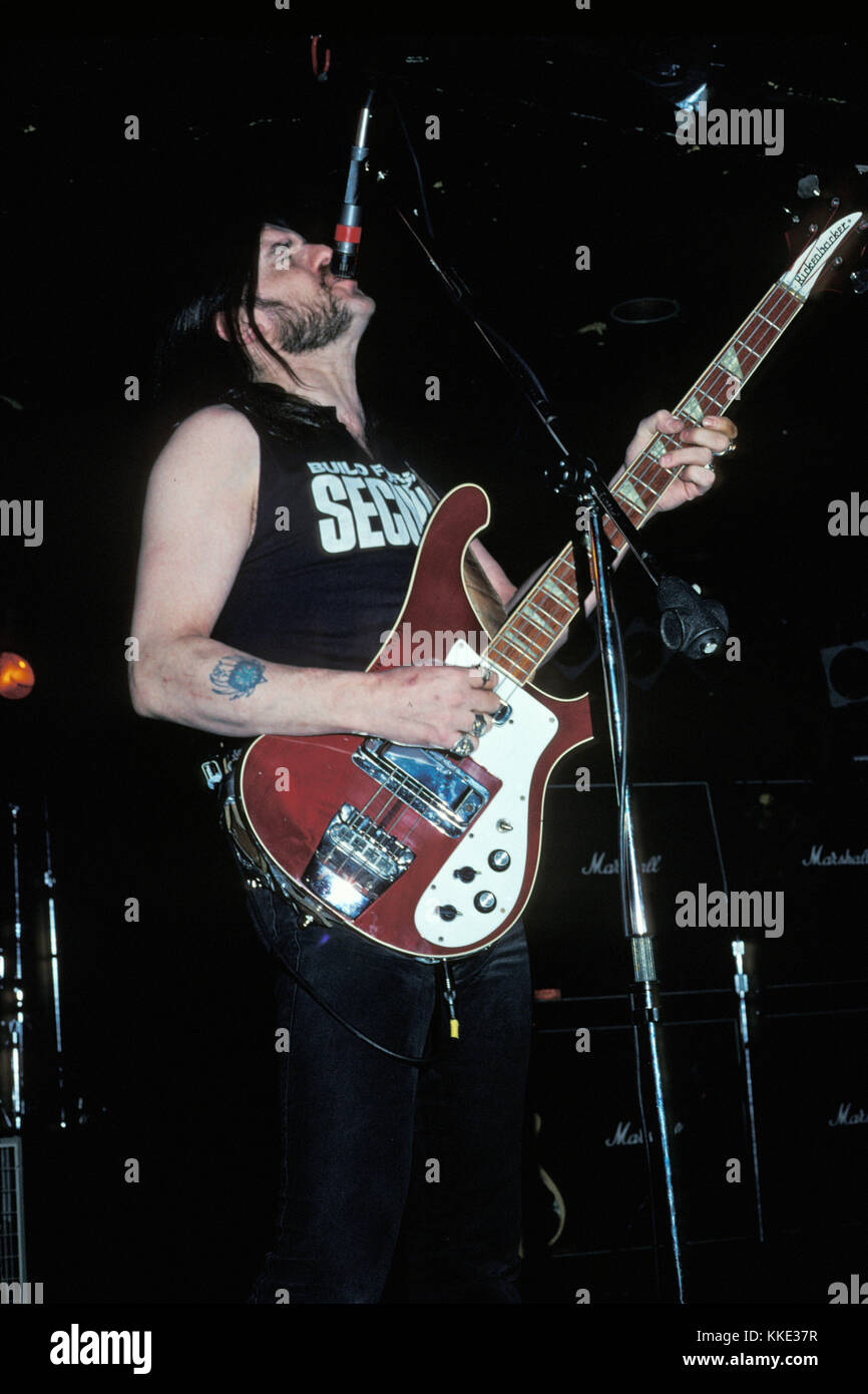 LONG ISLAND, NY MÄRZ 4,1988: Ian Fraser 'Lemmy' Kilmister von Motorhead tritt am 4. März 1988 in Long Island, New York, auf. Personen: Lemmy Kilmister Stockfoto